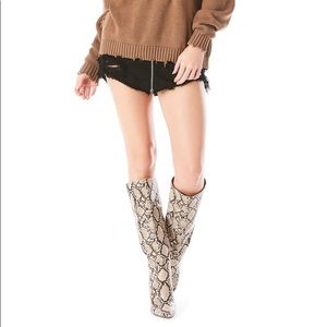 Steve Madden Rouge Tan Snake Boots